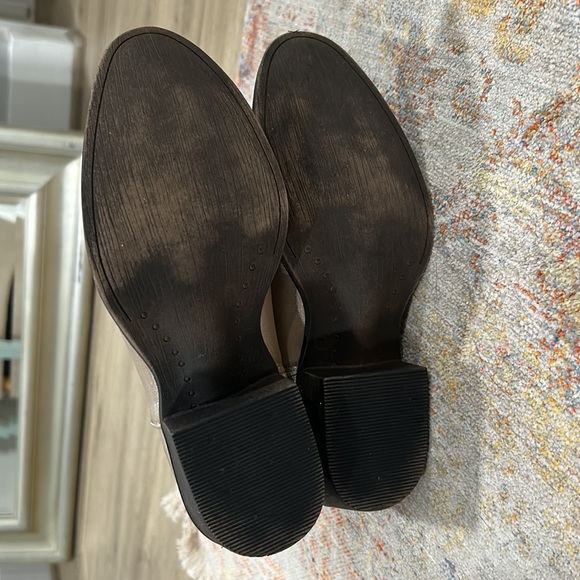 Coconuts by Matisse Booties - Picture 2 of 3